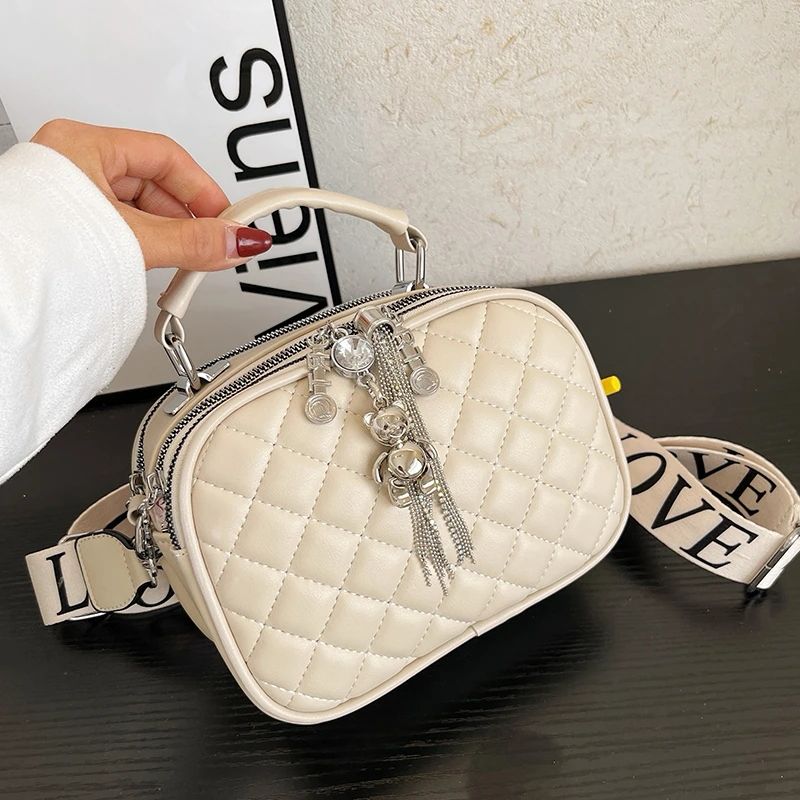 Bolso Acolchado con detalles